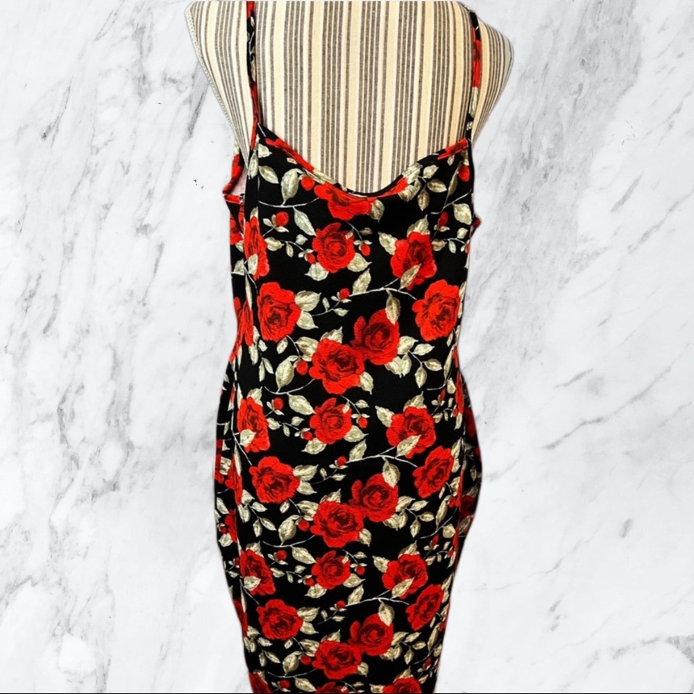 🆕 ROSE FLORAL PRINT DRESS - Picture 3 of 4